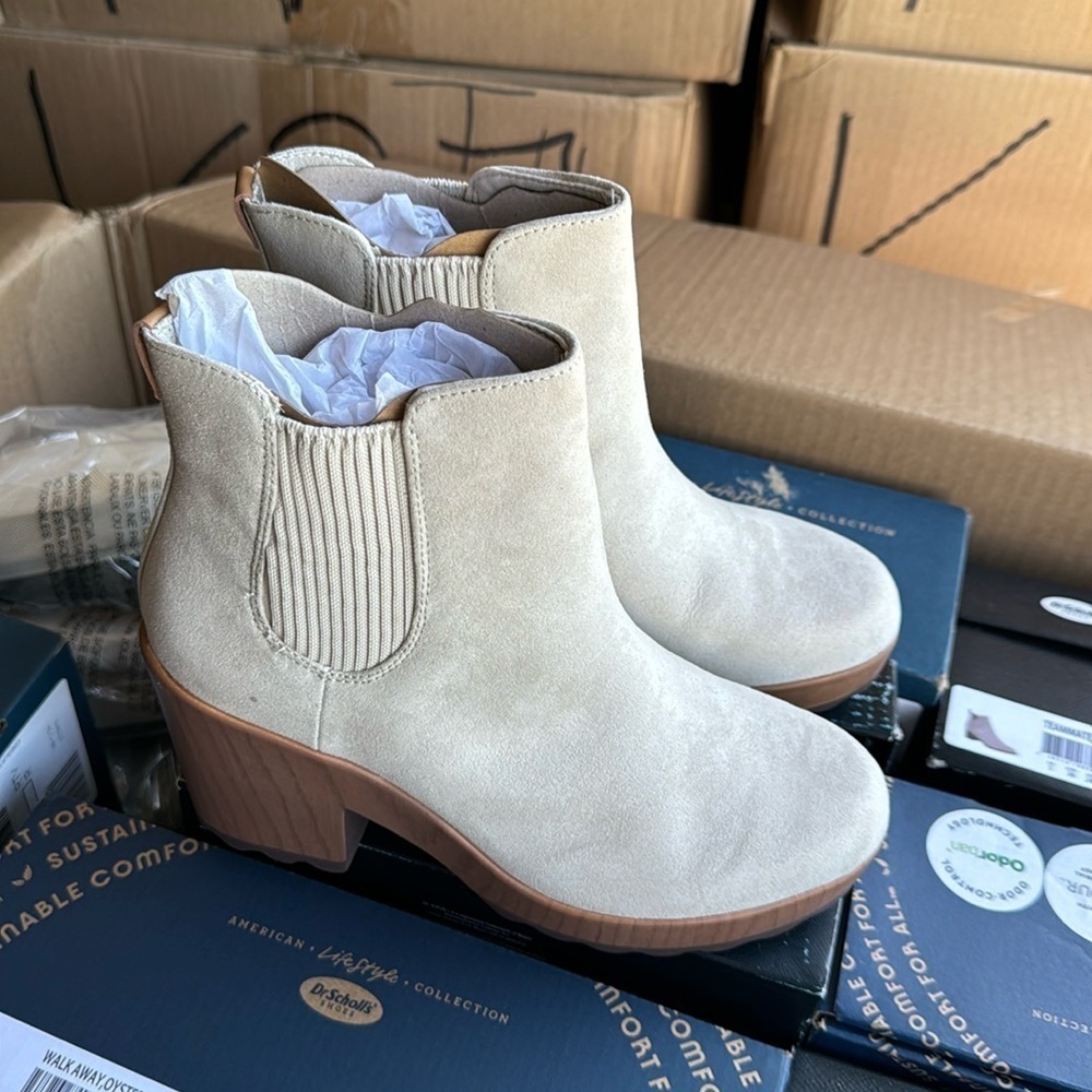 DR. SCHOLL'S Women's Walk Away Booties - Picture 5 of 7